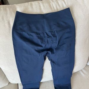 Alphalete Amplify Leggings